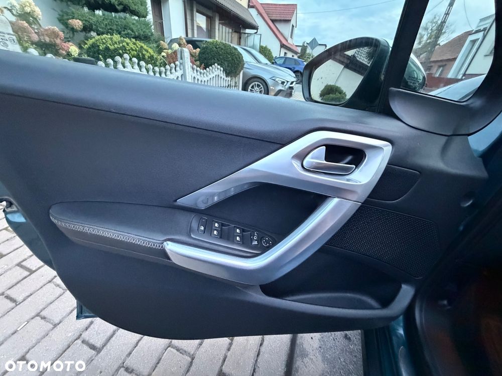 Peugeot 2008 - 23