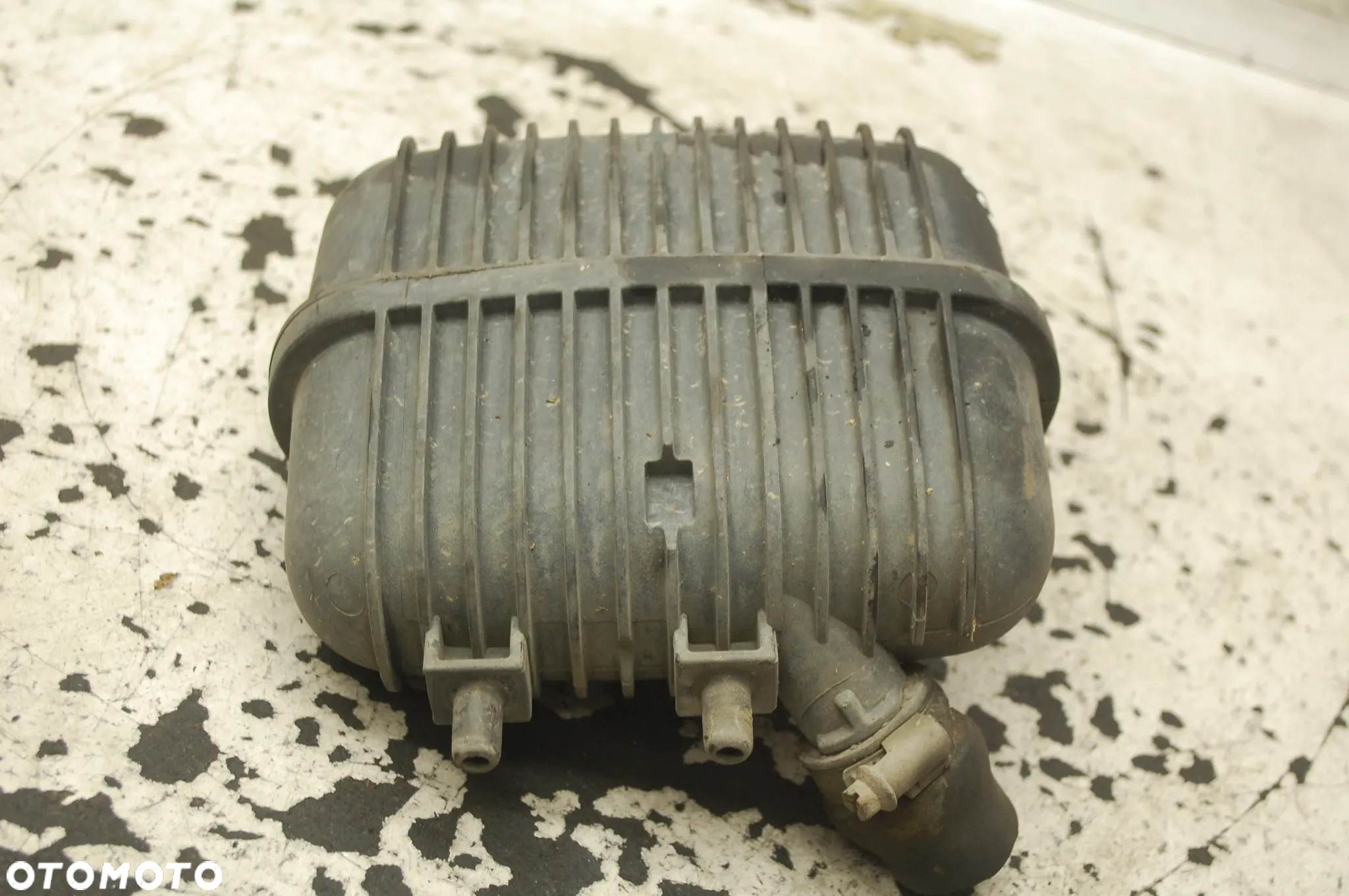 REZONATOR ZBIORNIK PODCIŚNIENIA 8E0129955B AUDI A6 C6 2.0 TDI - 6