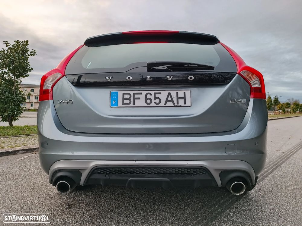 Volvo V60 D3 Geartronic R-Design - 3
