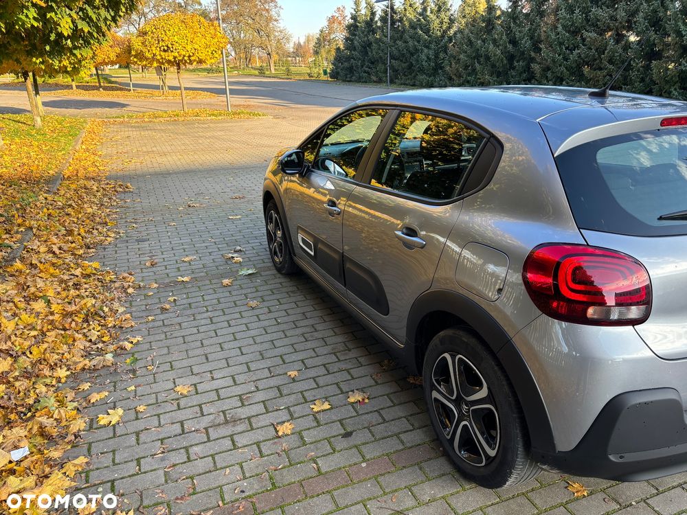 Citroën C3 Pure Tech 82 SHINE - 3