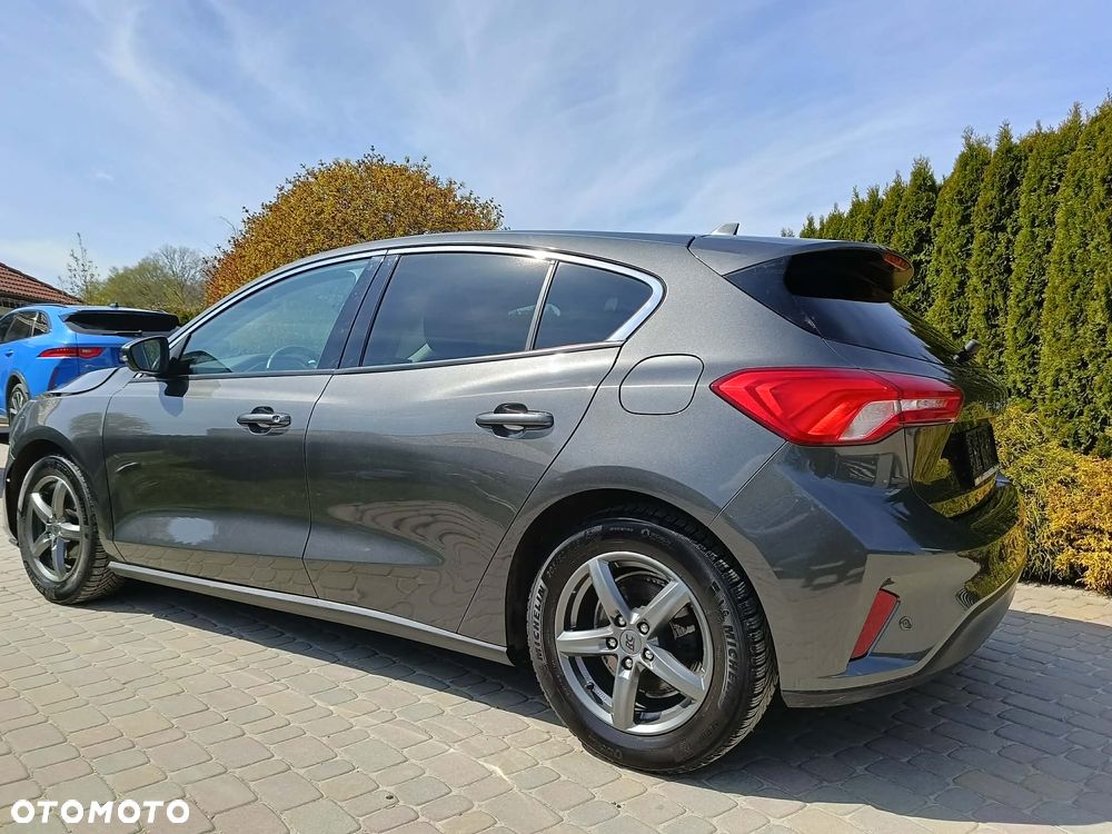 Ford Focus 1.0 EcoBoost Titanium - 11