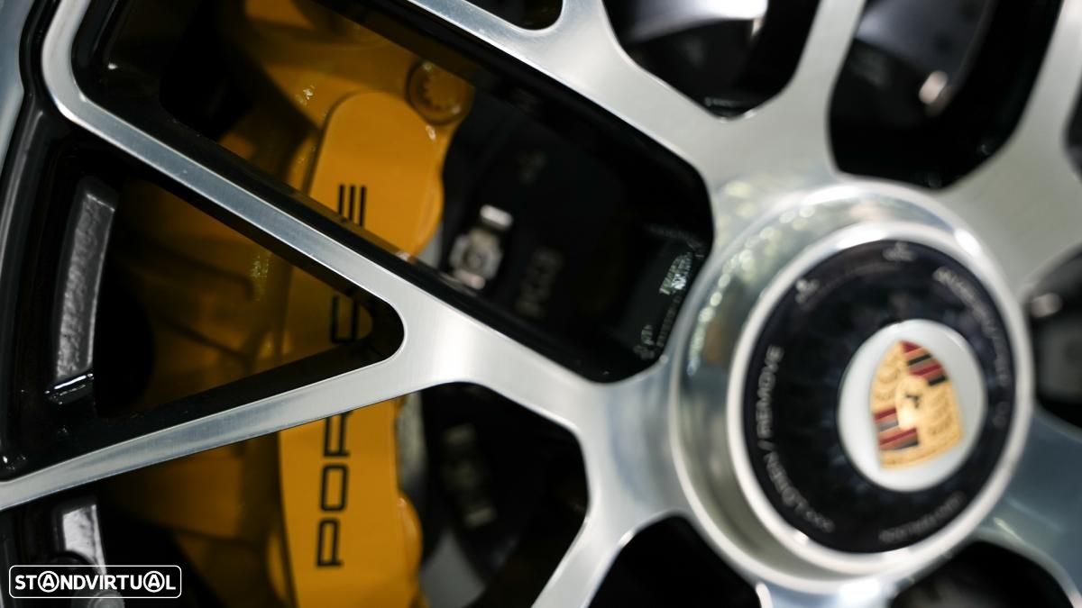 Porsche 911 (991) Turbo S PDK - 11