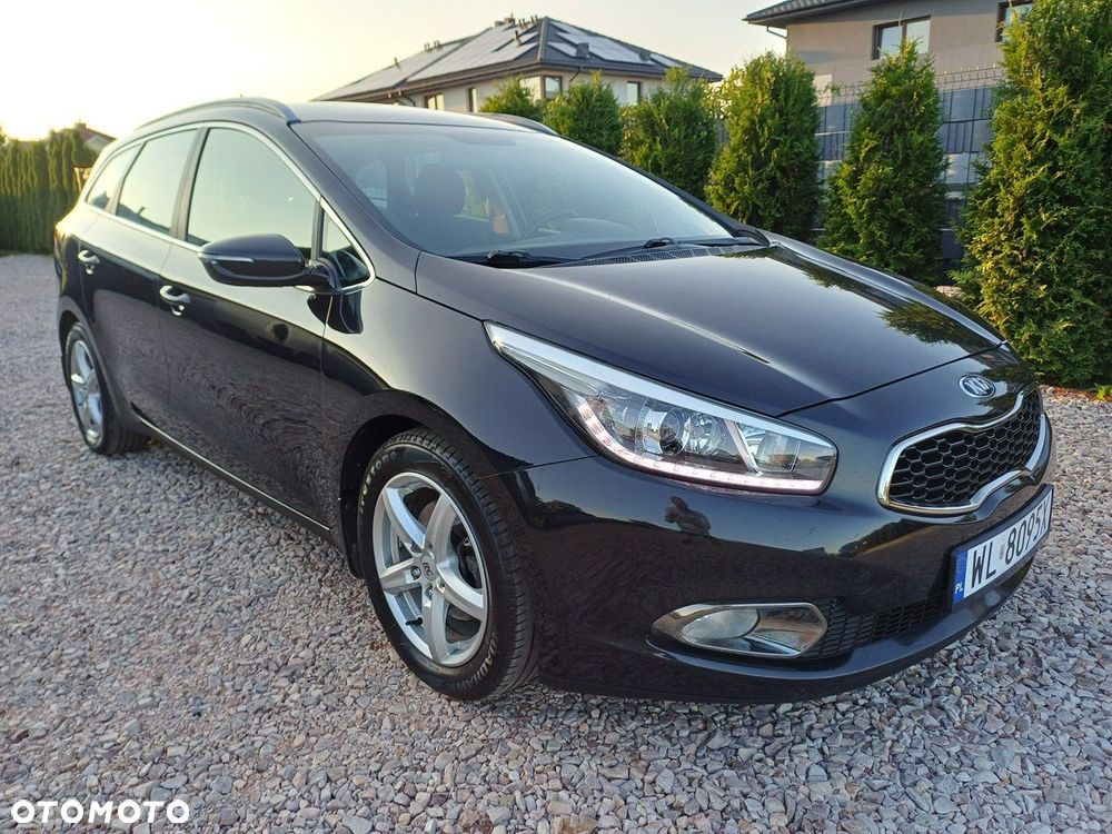 Kia Ceed - 11