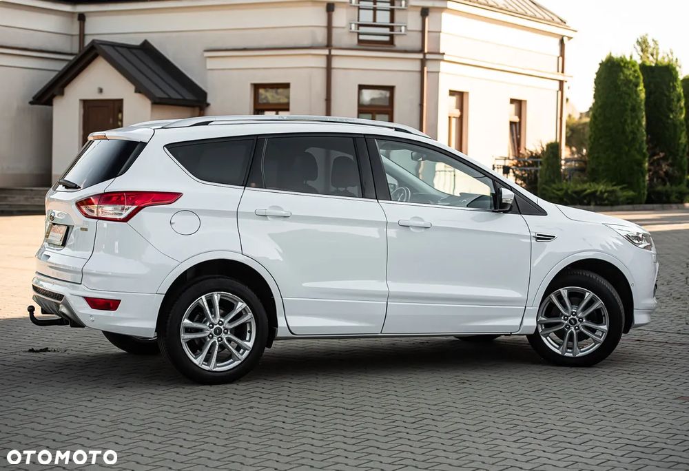 Ford Kuga 1.5 EcoBoost 4WD Titanium - 14