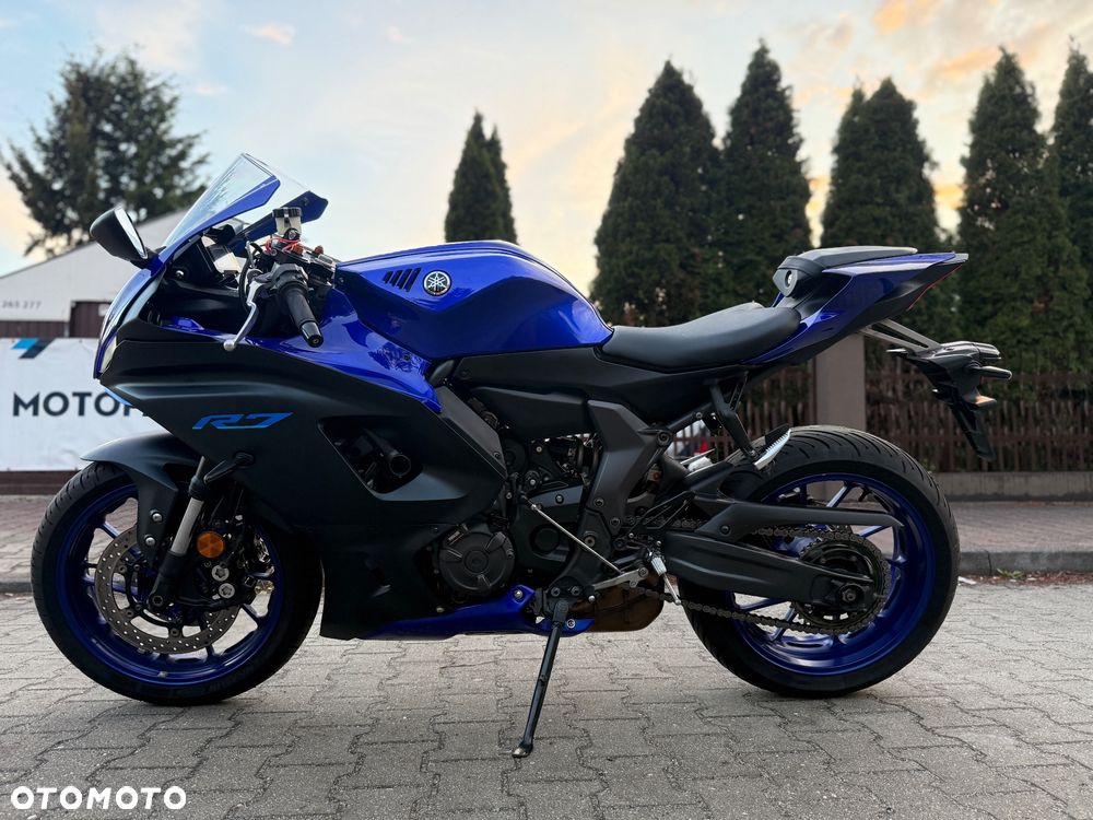 Yamaha R7 - 15