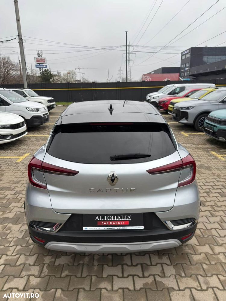 Renault Captur - 17