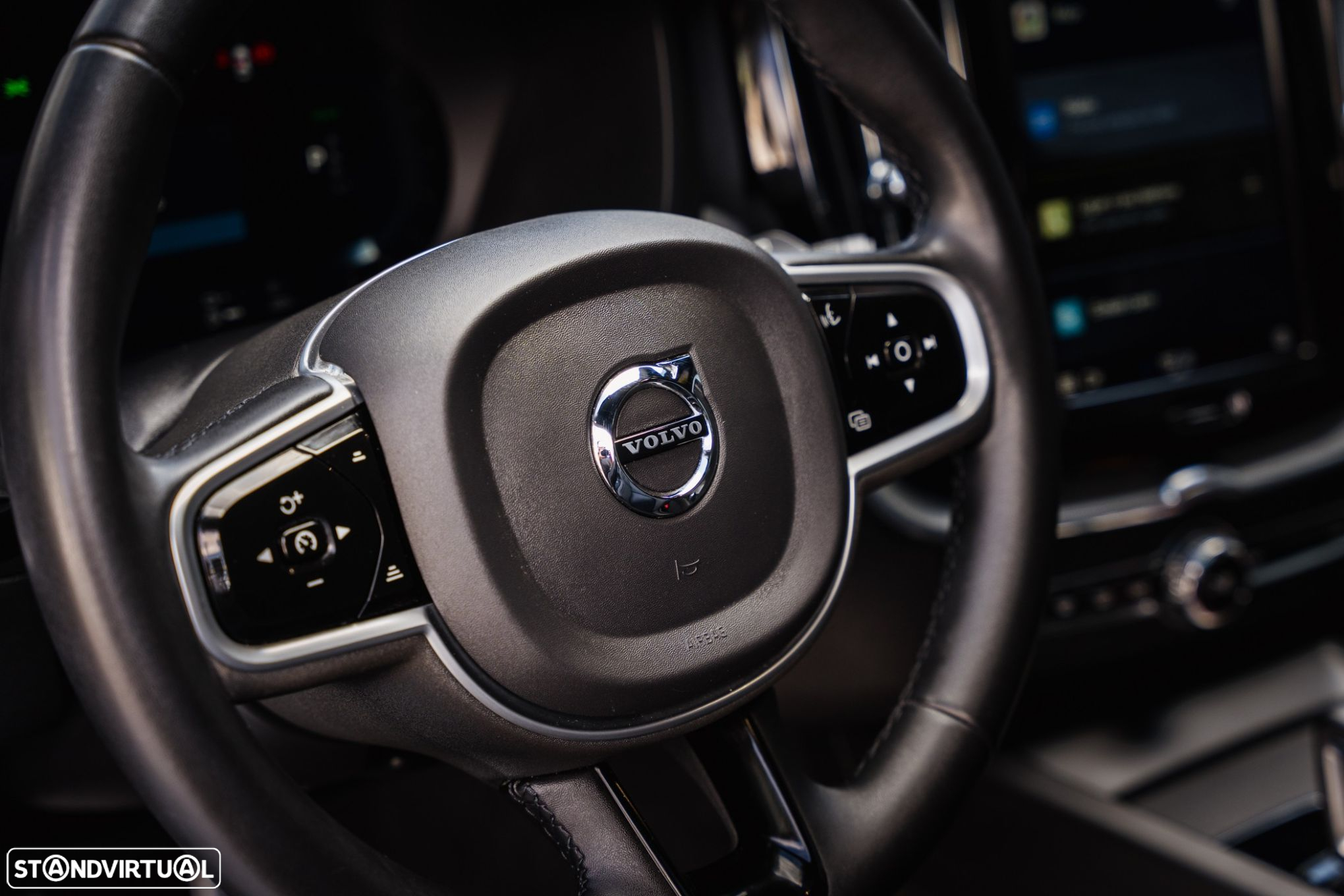 Volvo XC 60 2.0 T6 PHEV R-Design AWD - 51