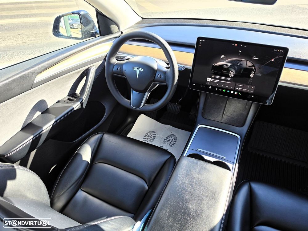 Tesla Model Y Standard - 17
