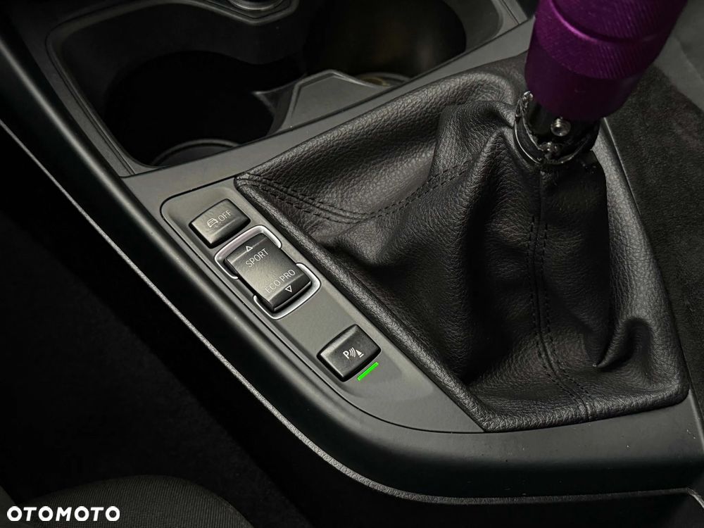 BMW Seria 1 114d - 24