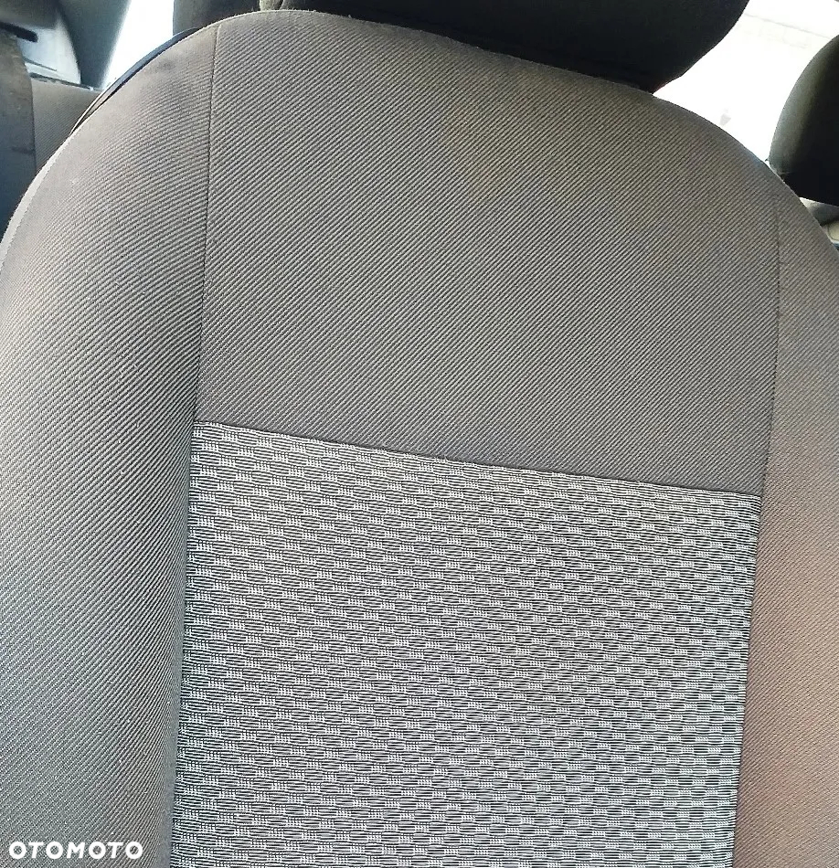 Na części Ford Focus MK2 3-drzwi 1.6 Diesel lak. Z3 silnik skrzynia biegów maska zderzak szyba klapa lampa fotel kanapa deska belka zawieszenie hak koła - 9