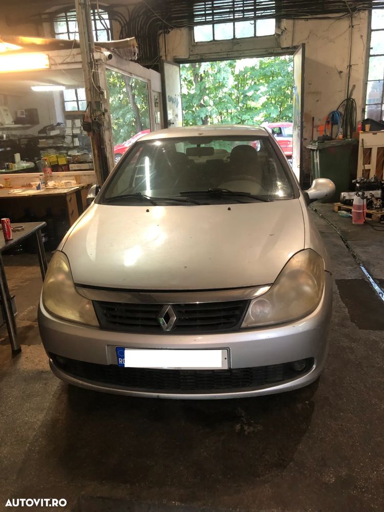 Dezmembrez Renault Clio Thalia 2009 1,5 DCI gri - 8