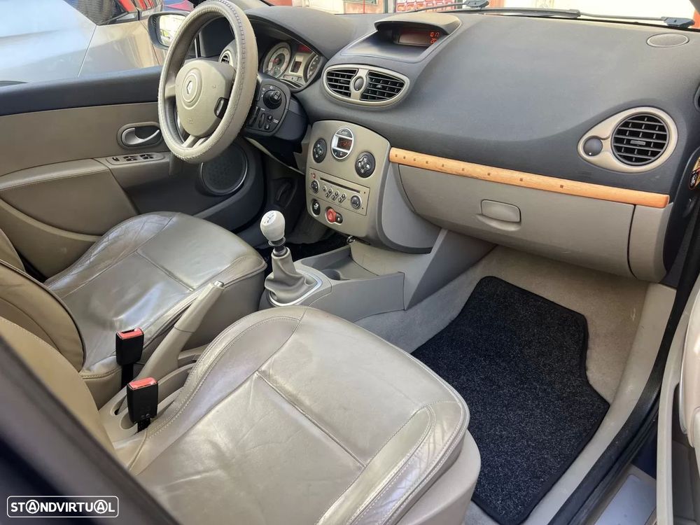 Renault Clio 1.5 dCi Initiale - 8