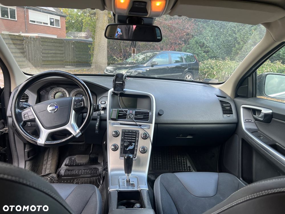 Volvo XC 60 - 8