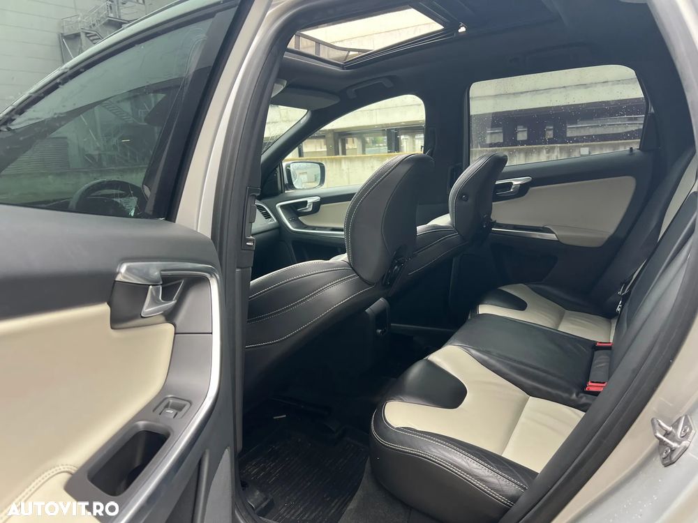 Volvo XC 60 D4 Geartronic Summum - 34