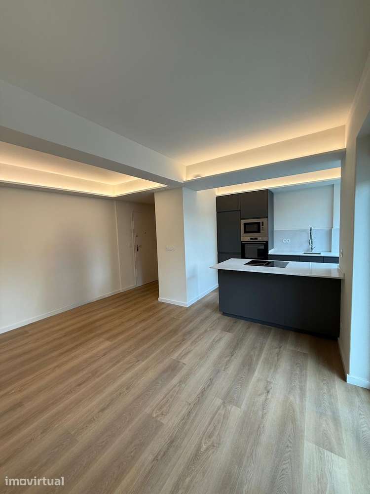 Apartamento T1 em Mem Martins - Grande imagem: 4/11
