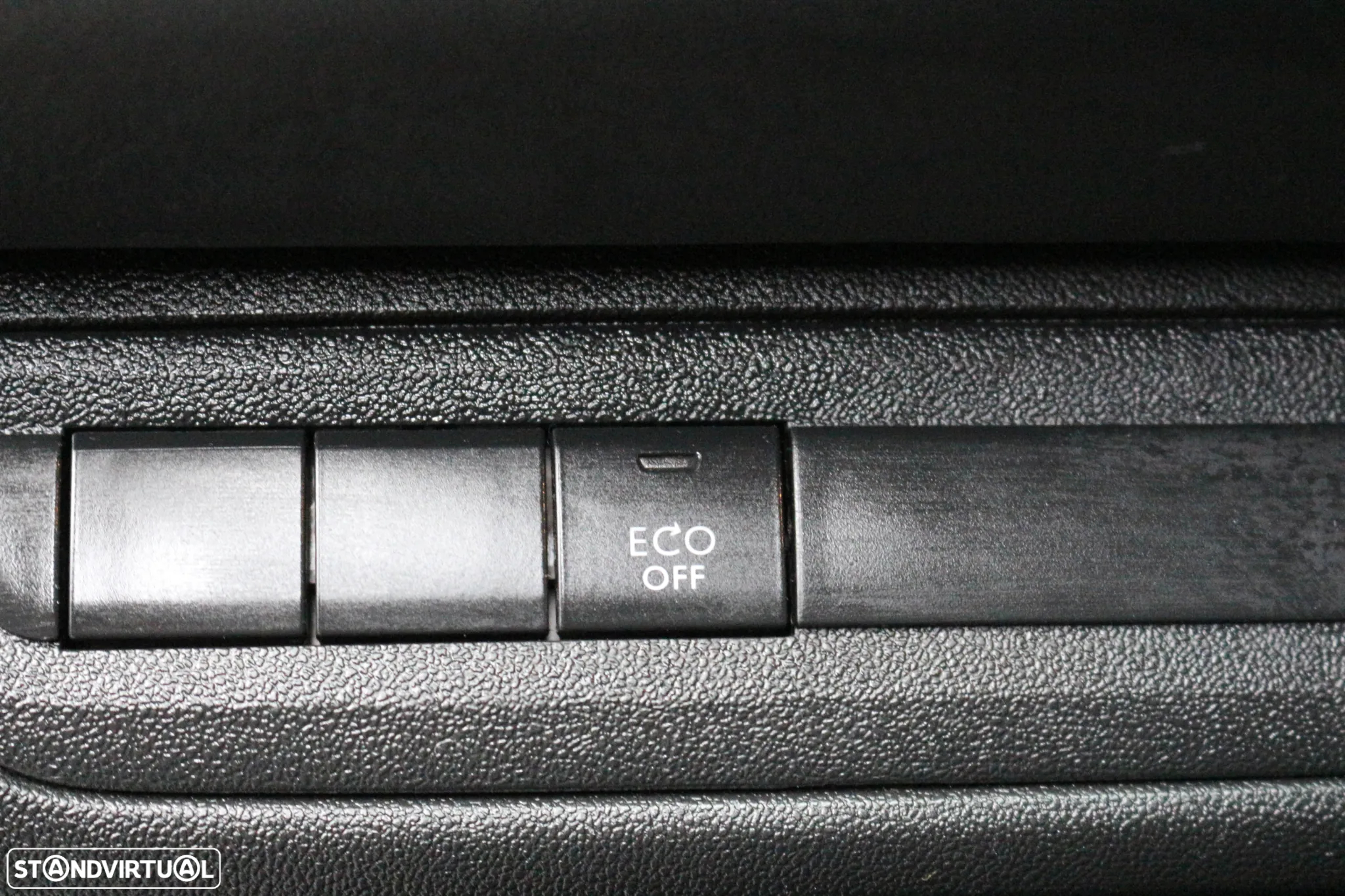 Peugeot 208 PREMIUM PACK 100CV - 25