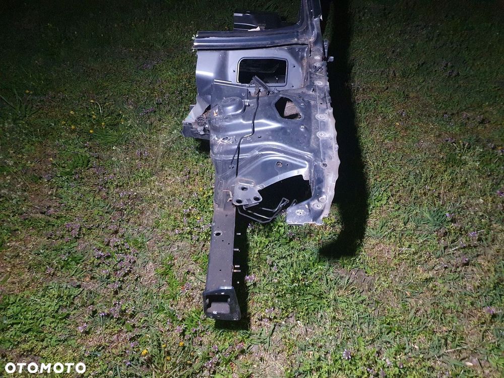 fartuch próg słupek lewy Audi A4 B8 LZ7H - 4