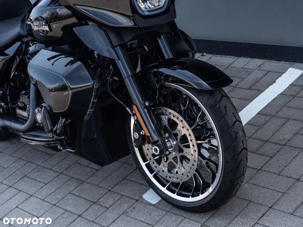 Harley-Davidson Touring Street Glide - 5