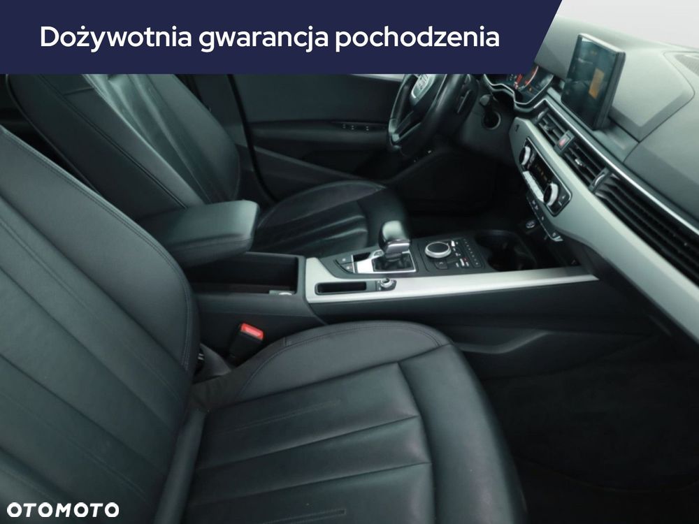 Audi A4 Limousine - 9