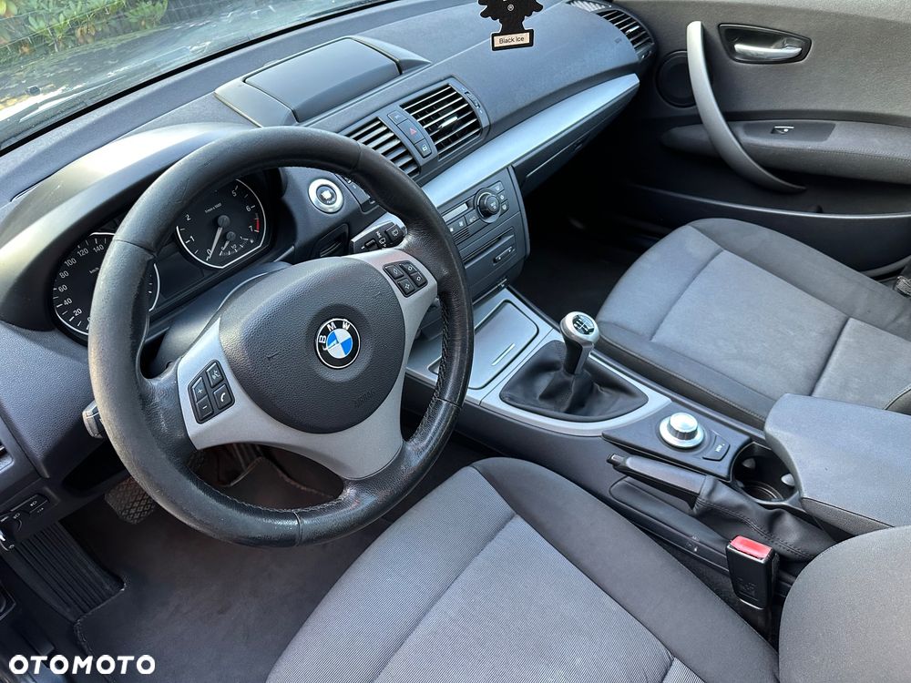 BMW Seria 1 - 12