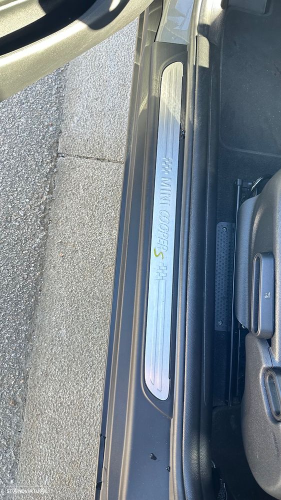 MINI 3 Portas Cooper SE - 9