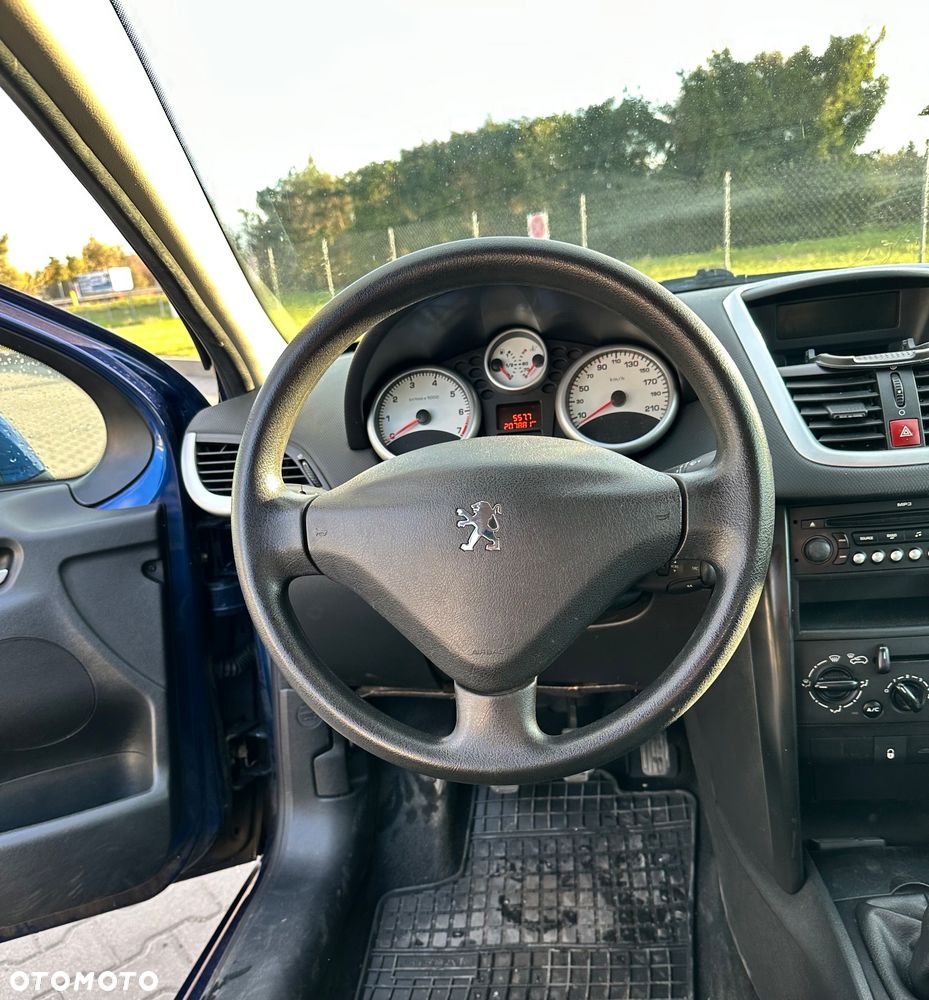 Peugeot 207 1.4 - 15