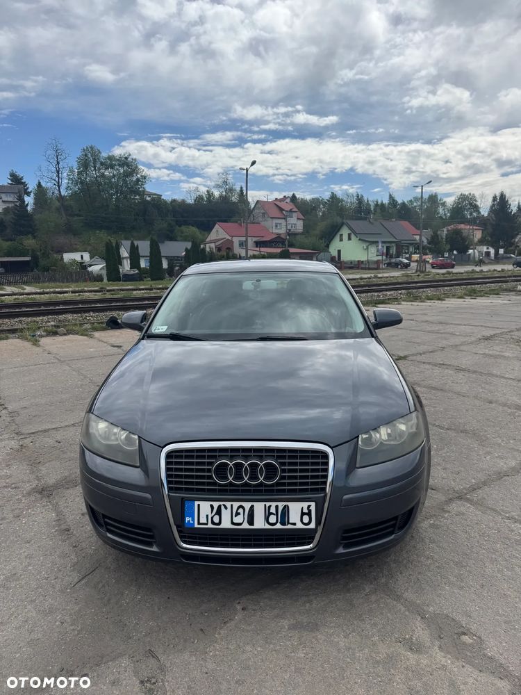 Audi A3 Sportback 2.0 TDI Ambiente - 2