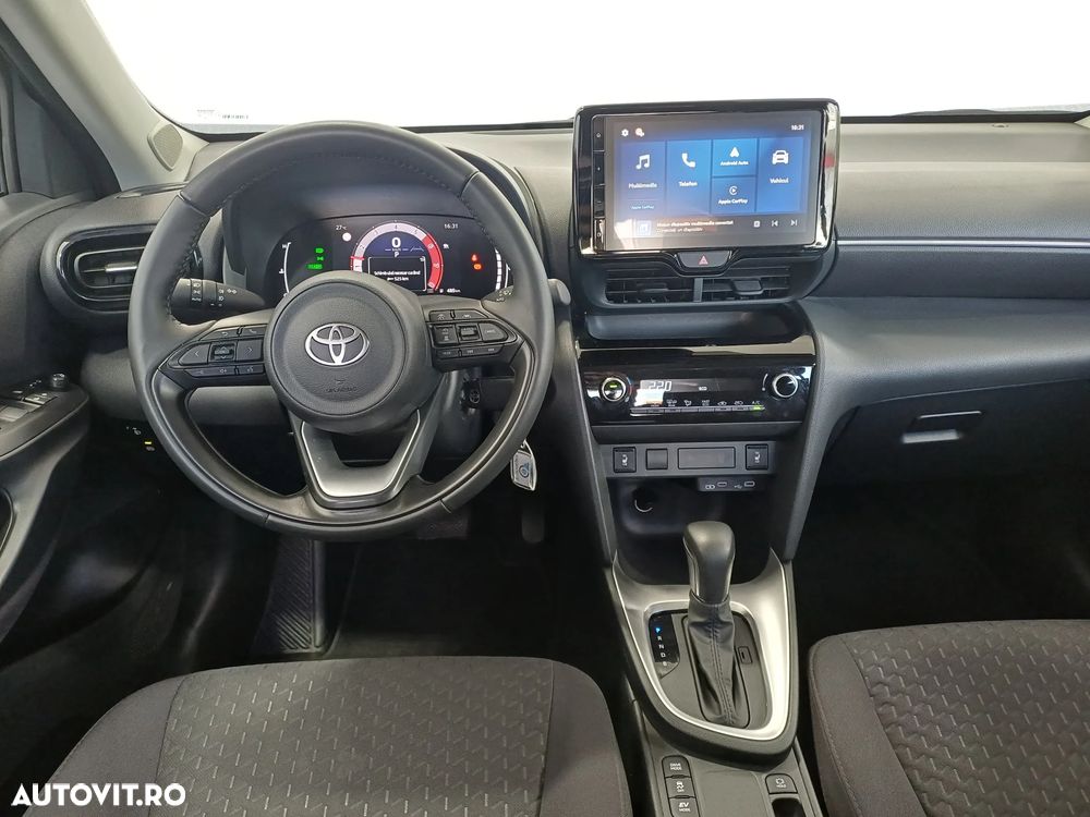 TOYOTA Yaris Cross 2025 — imagine 9