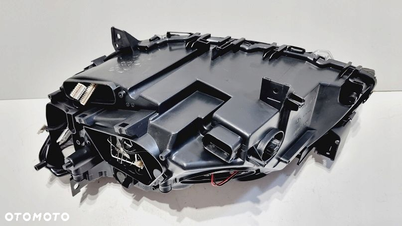 REFLEKTOR PRAWY XENON BMW 7 F01 DYNAMIC EUROPA - 5