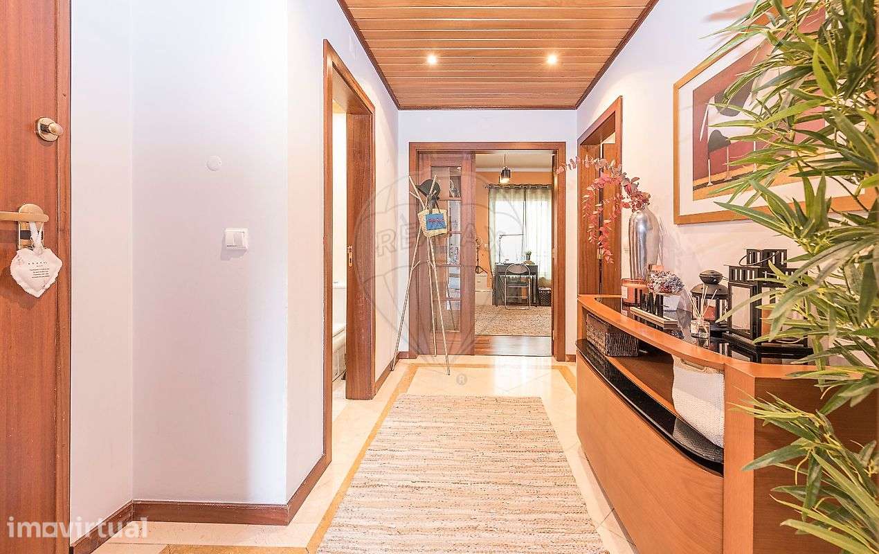 Apartamento T2 para arrendamento - Grande imagem: 3/42
