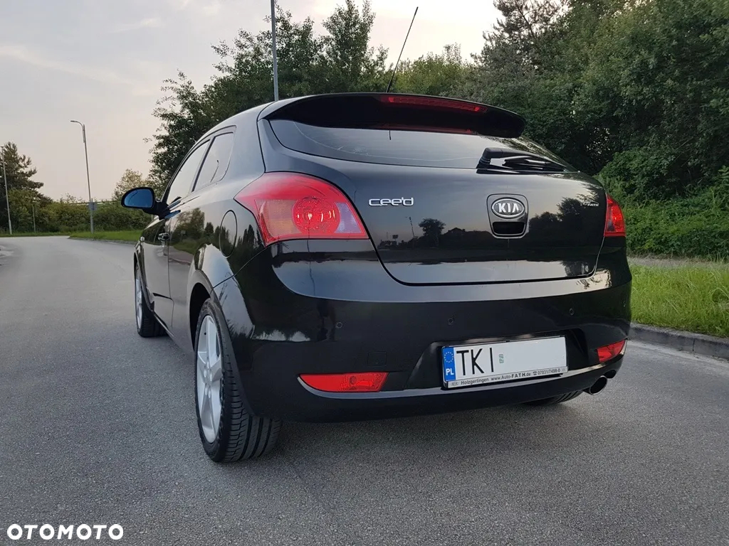 Kia ProCeed Pro_cee'd 2.0 Optimum + - 9