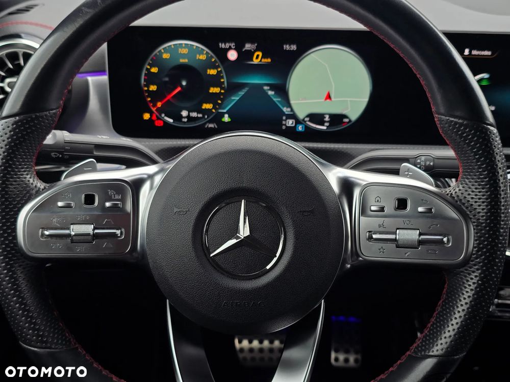 Mercedes-Benz CLA - 31