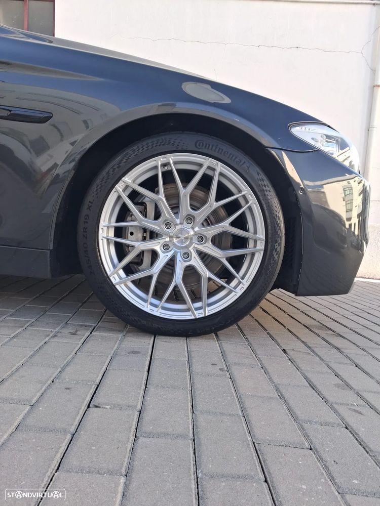 BMW 530 Gran Turismo - 11