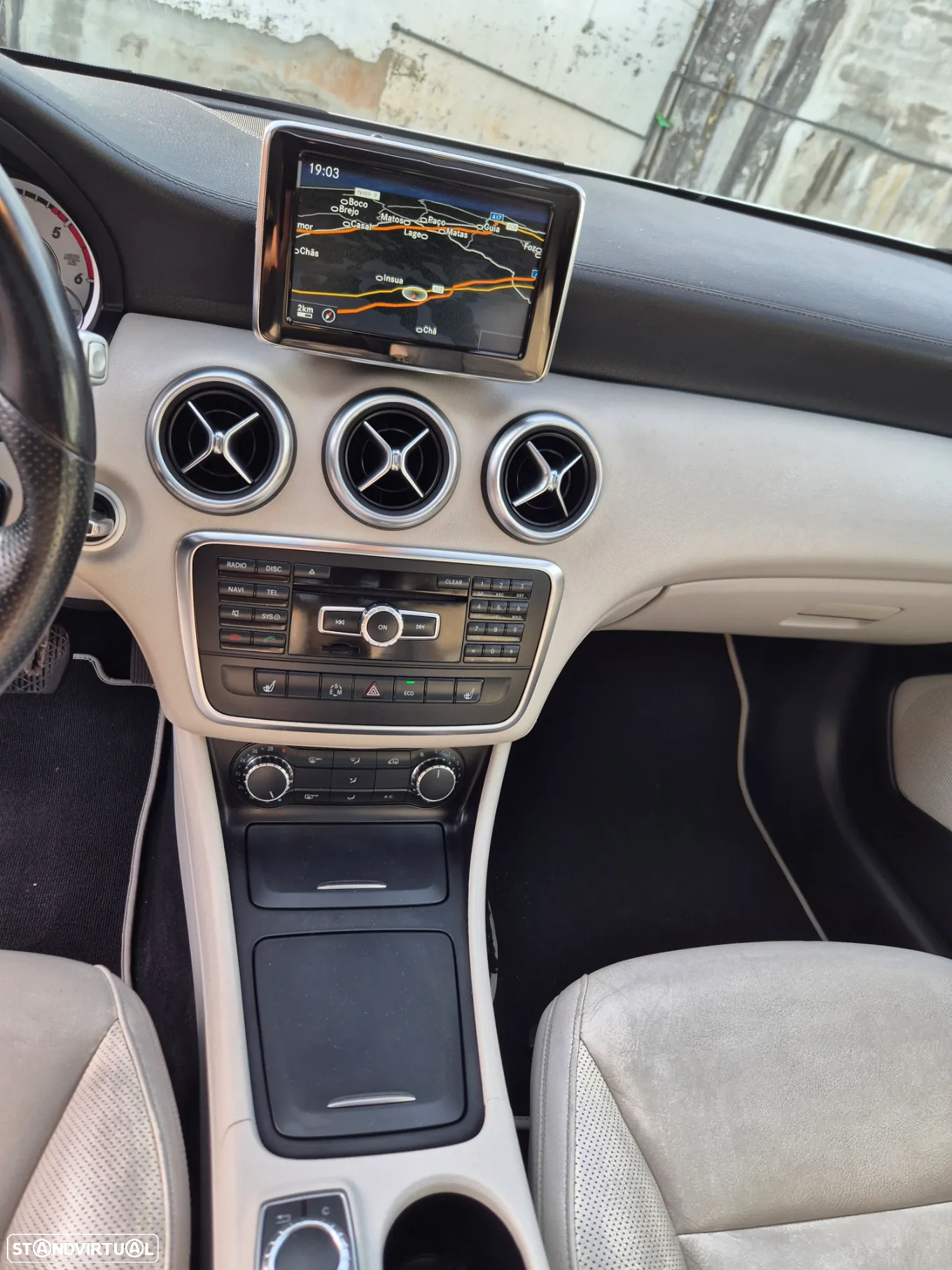 Mercedes-Benz A 220 CDI 4Matic 7G-DCT AMG Line - 14