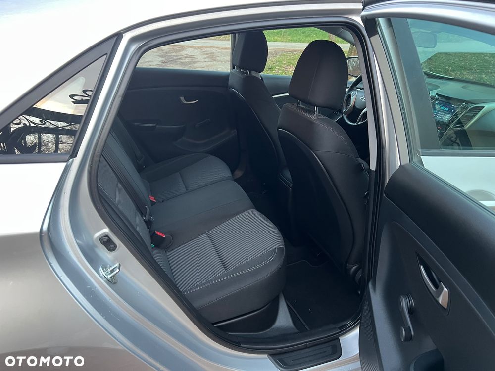 Hyundai i30 1.4 Comfort - 14