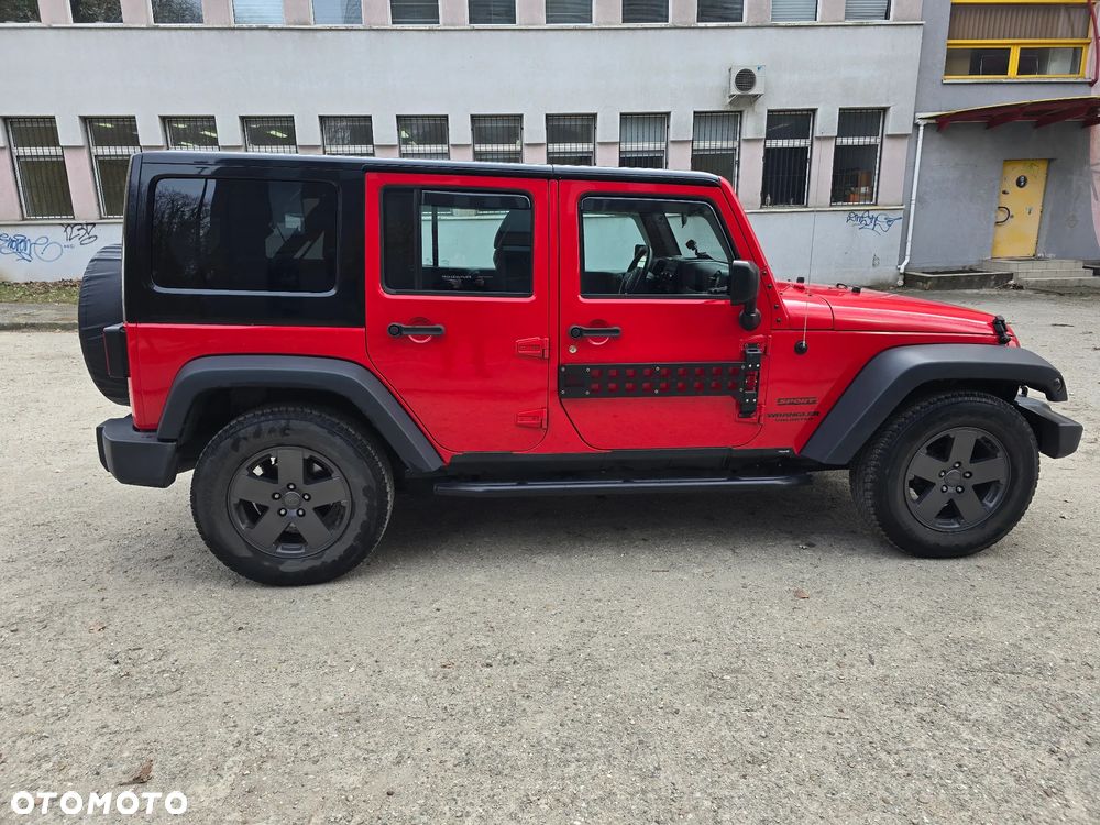 Jeep Wrangler - 11