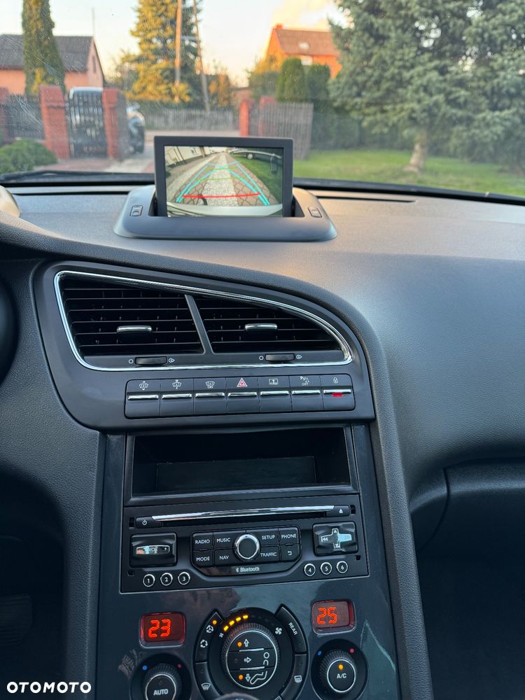 Peugeot 5008 HDI FAP 150 Style - 23