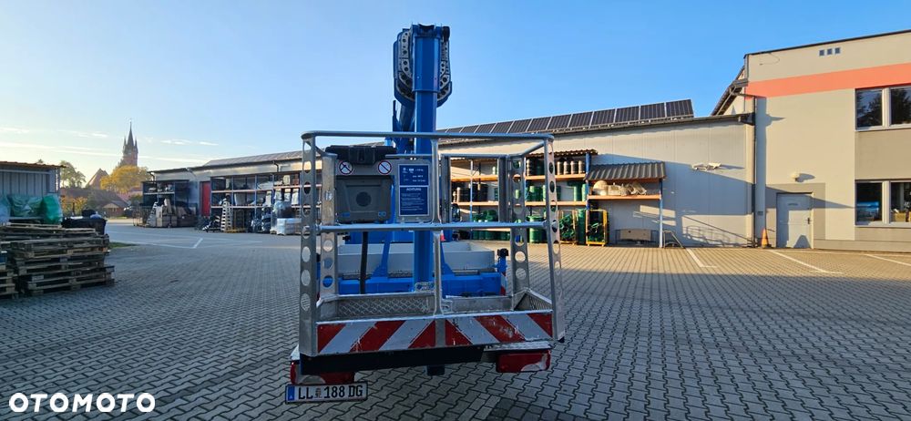 Mercedes-Benz Sprinter - 12
