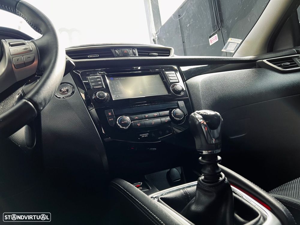 Nissan Qashqai 1.5 dCi Tekna - 17