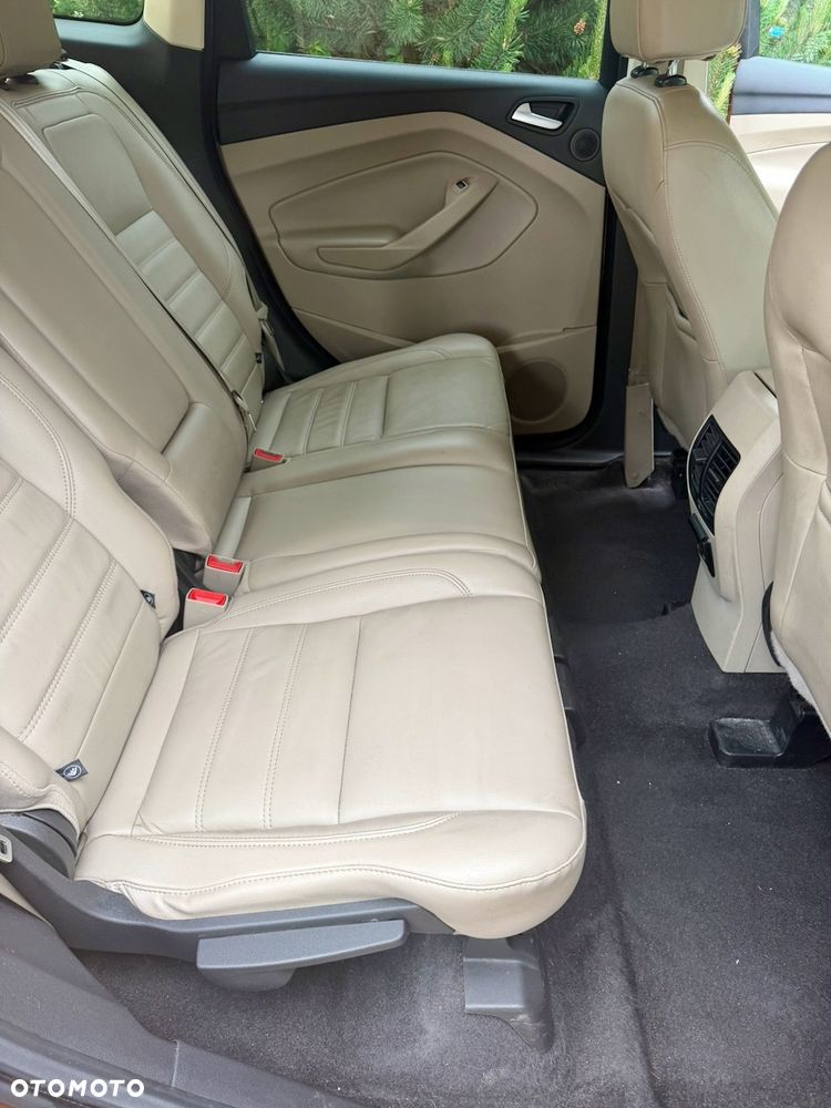 Ford Escape 2.0 EcoBoost AWD Titanium - 13