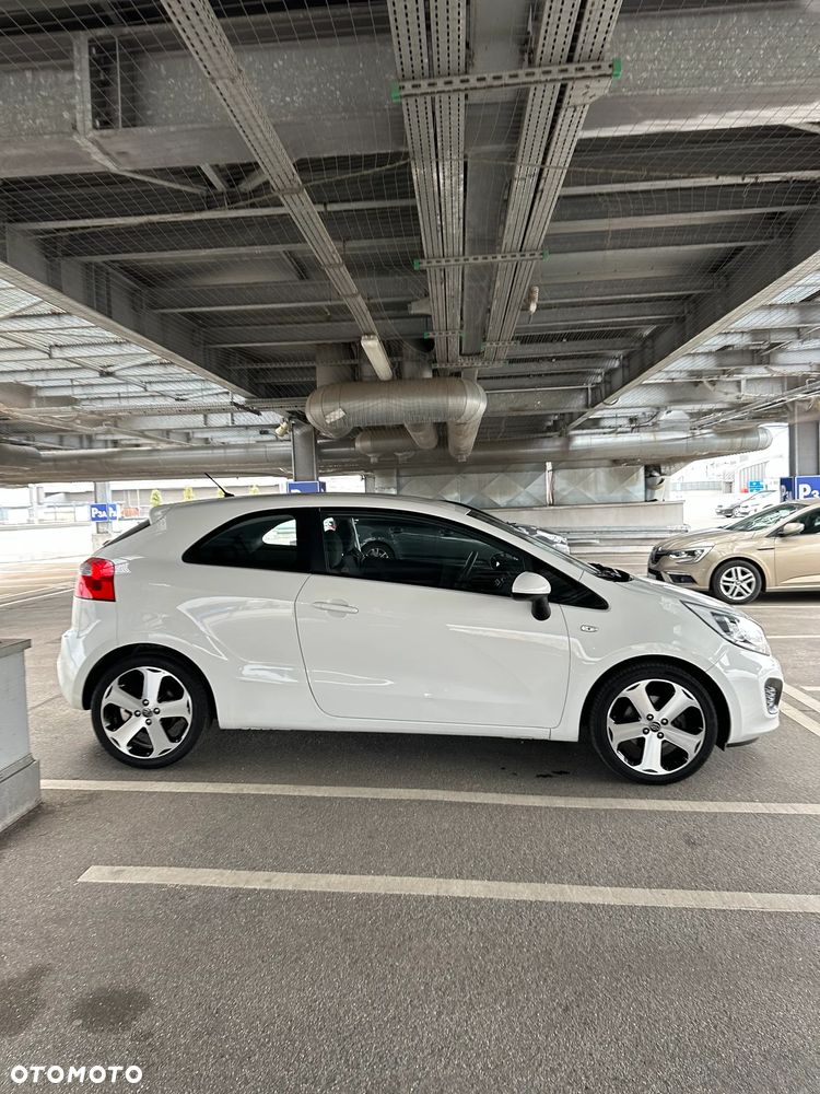 Kia Rio 1.2 M (klm) - 3