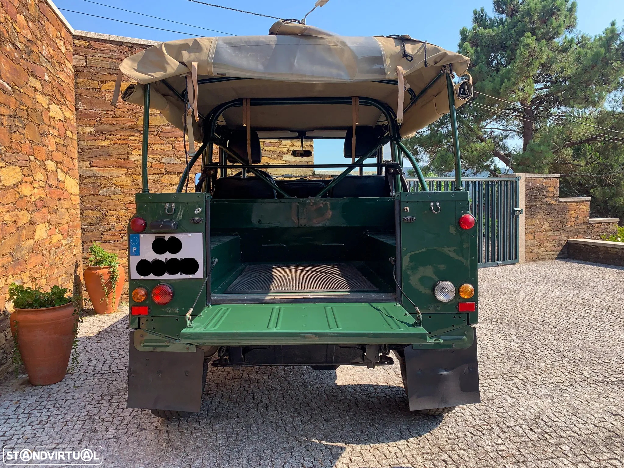 Land Rover Defender 90 2.5 Td5 Soft Top - 37