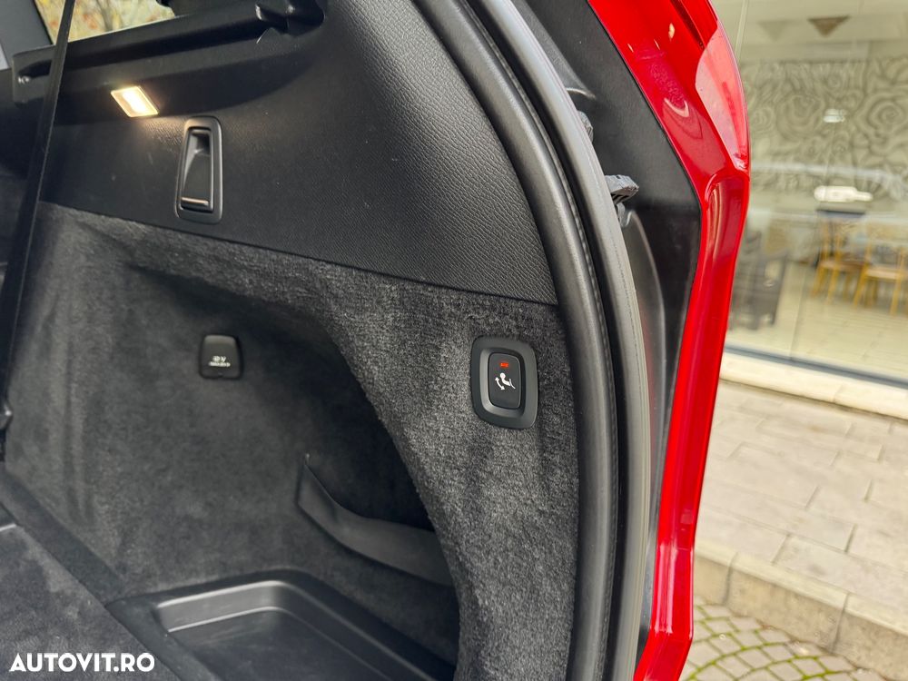Volvo XC 90 T8 AWD Recharge Geartronic Inscription - 29