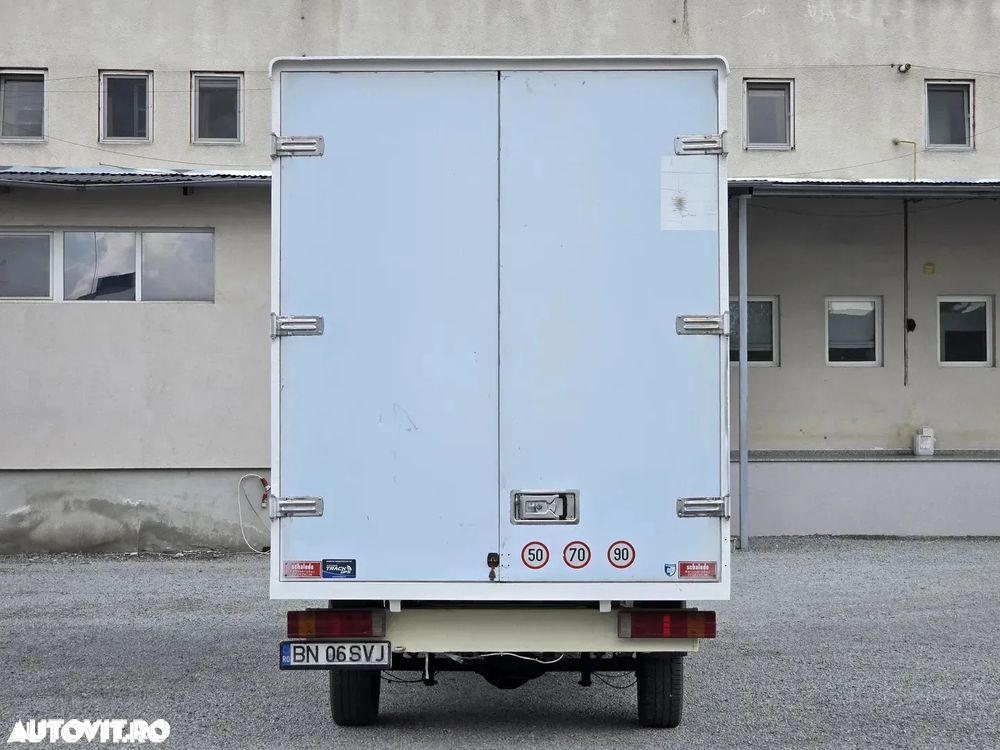 Mercedes-Benz Sprinter - 15