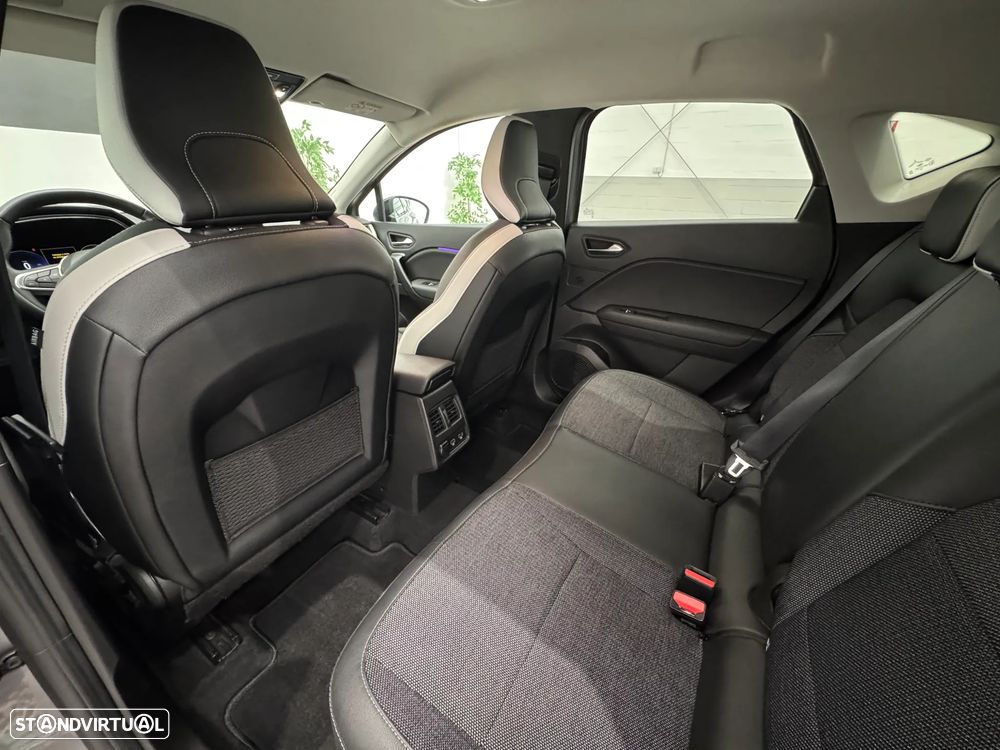 Renault Captur 1.6 E-Tech Plug-In Hybrid Techno - 31