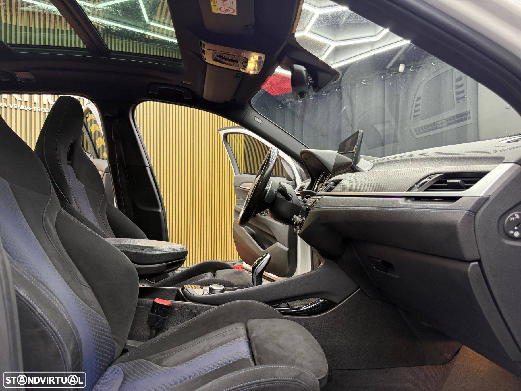 BMW X2 18 d xDrive Auto Pack M - 40