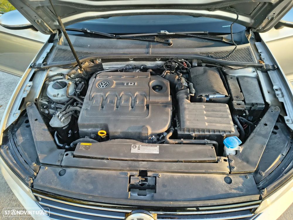 VW Passat Variant 1.6 TDI Confortline - 6