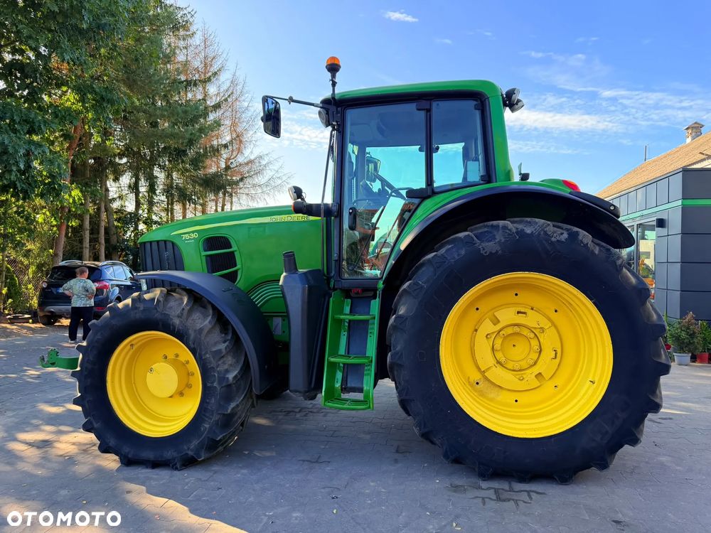 John Deere 7530 Premium Autopower - 8