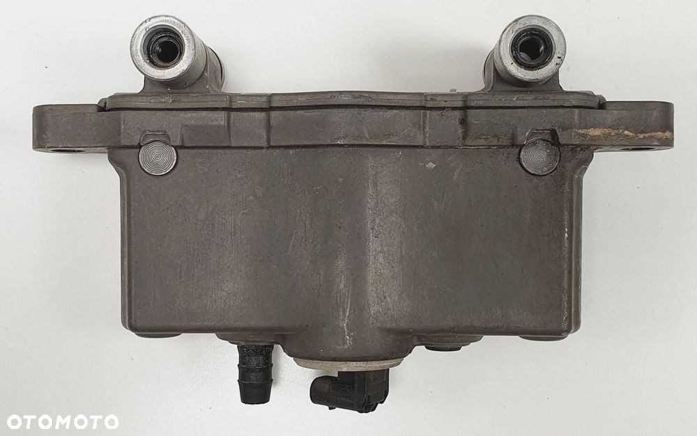 NABÓJ MASKI PRAWY MERCEDES W212 A2129066301 - 1