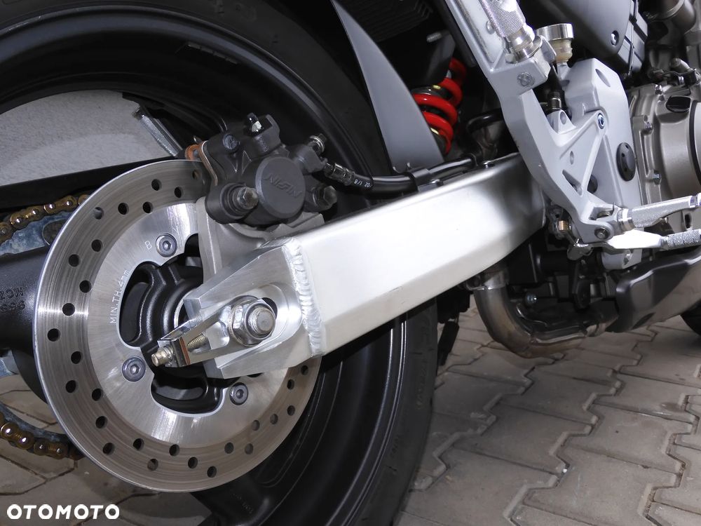 Honda Hornet - 7